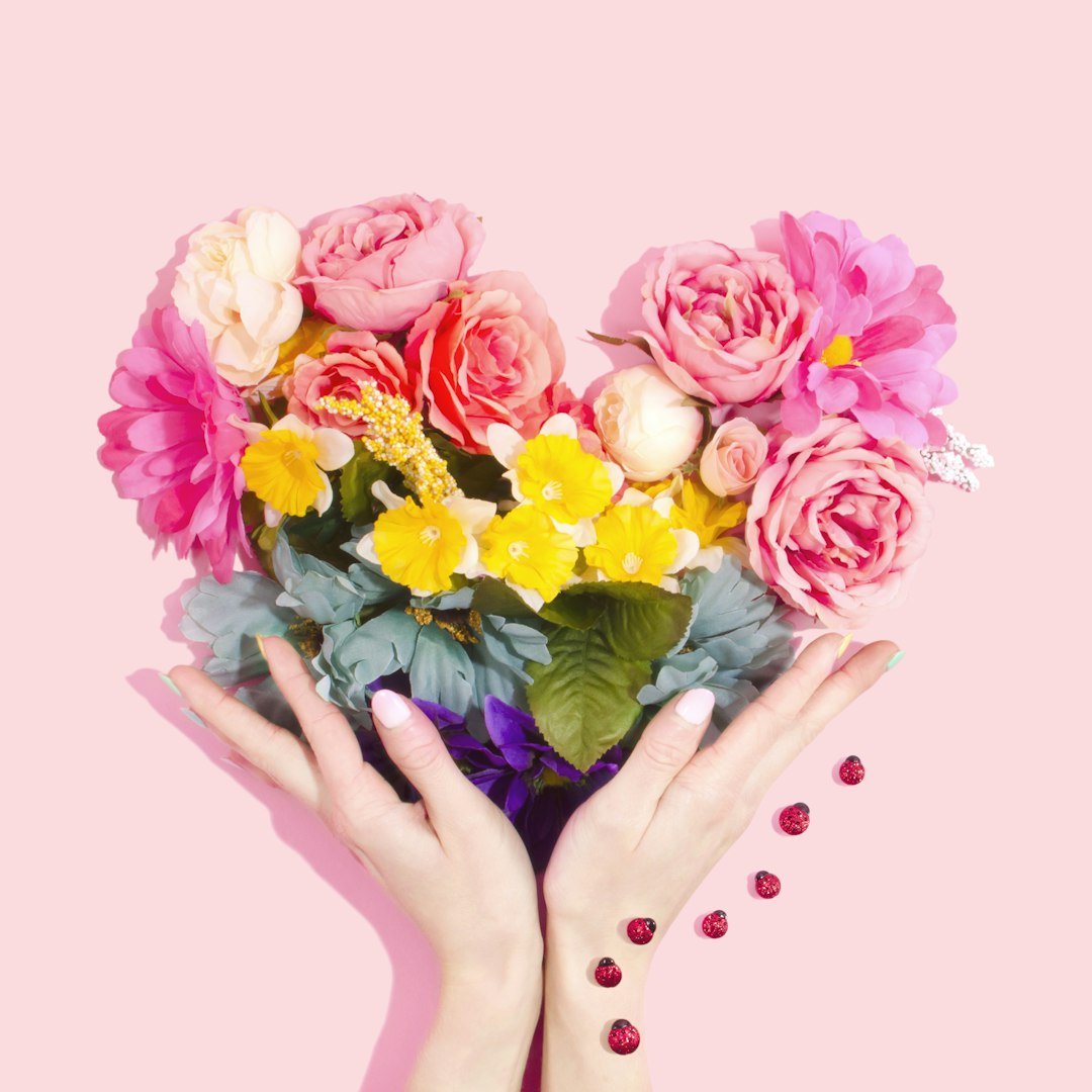 The Fascinating History of Preserving Funeral Flowers - Artisan Palace
