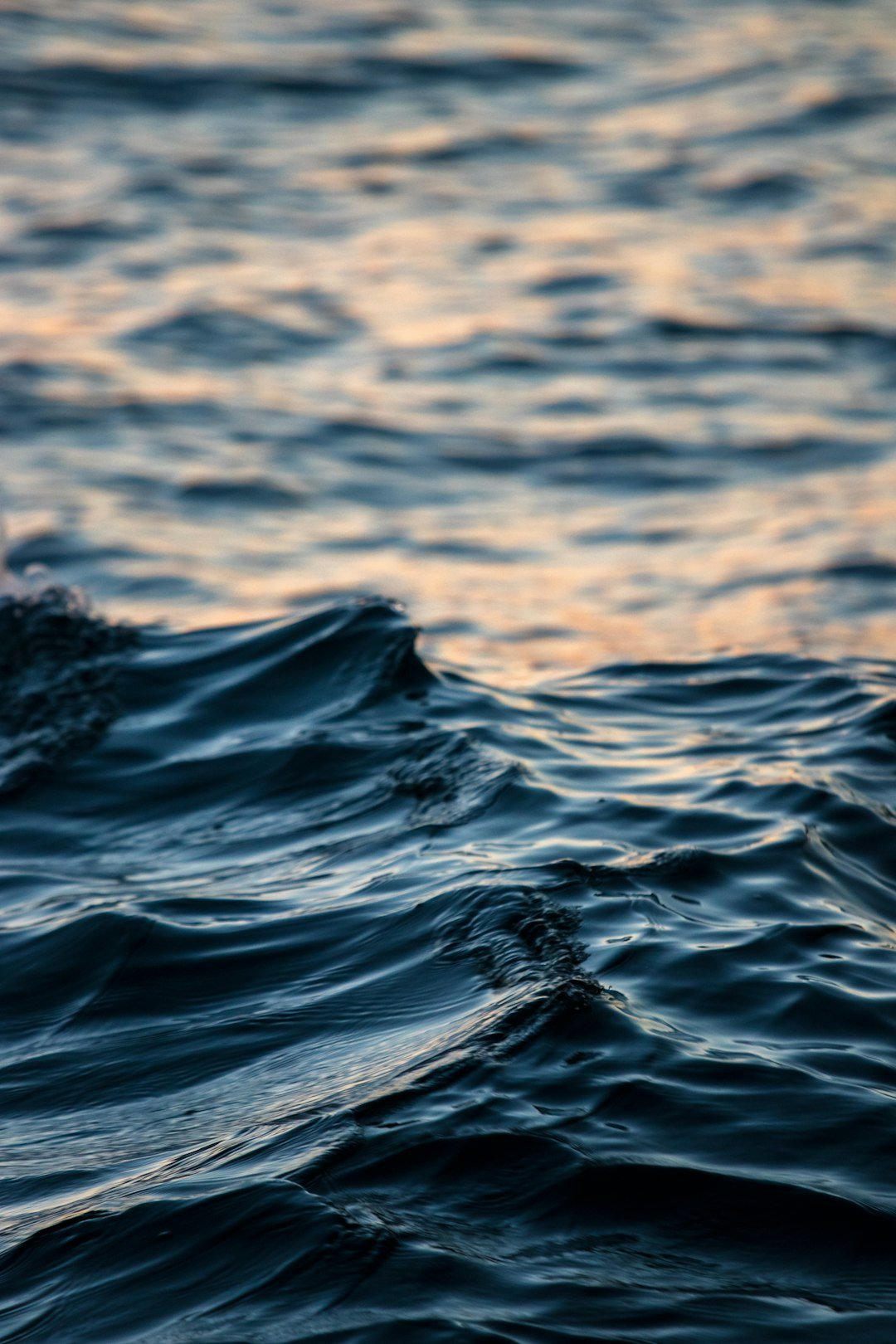 Mastering the Art of Creating Realistic Waves: Unleash Your Inner Ocean Artist! - Artisan Palace