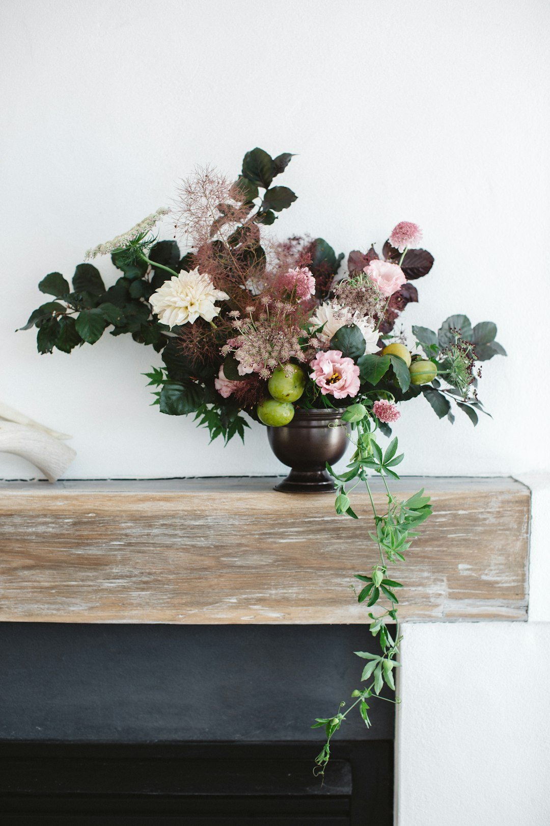 The Benefits of Funeral Flower Preservation for Grieving Families - Artisan Palace