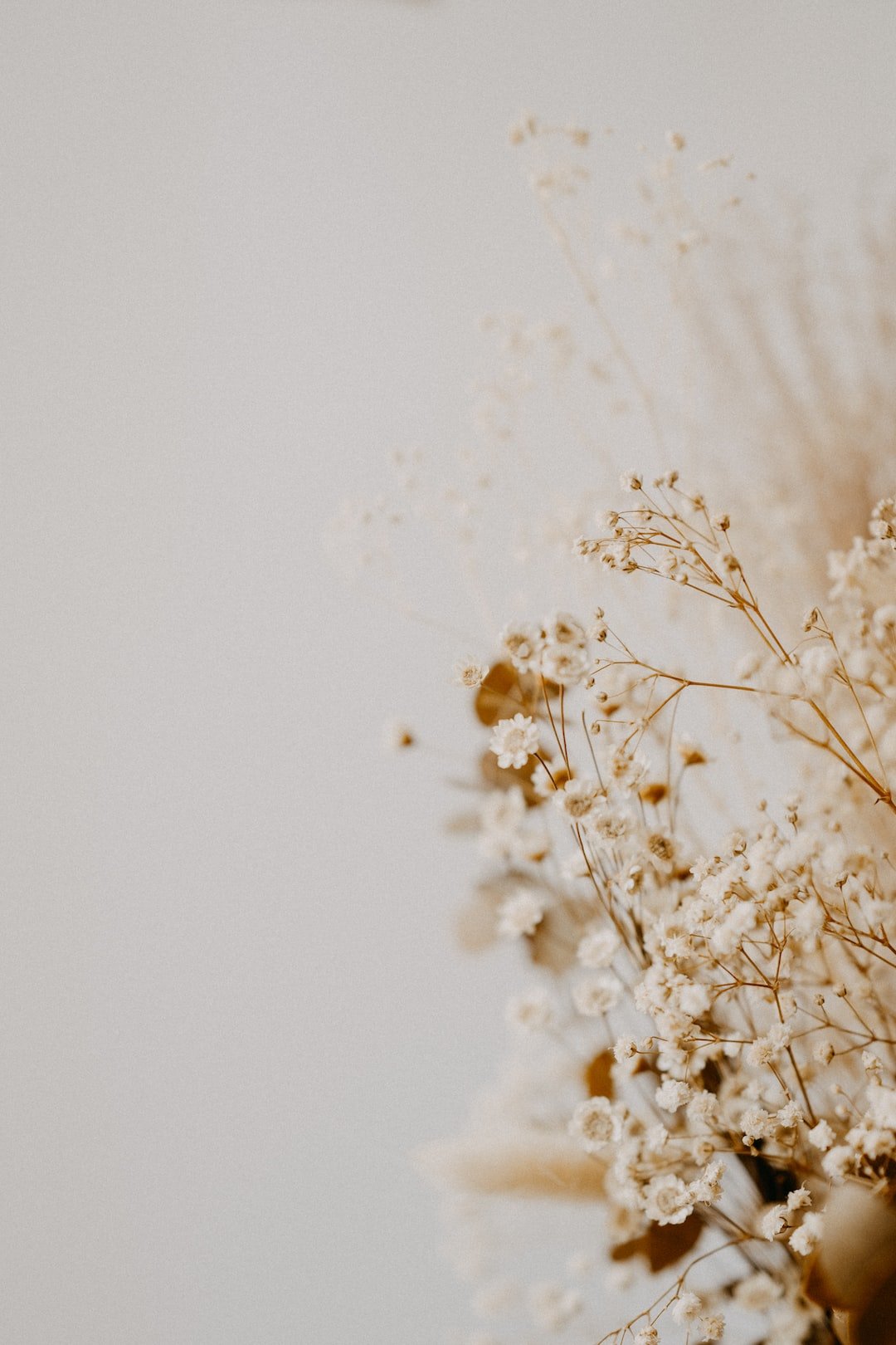 Preserving Funeral Flowers for Grieving Loved Ones - Artisan Palace
