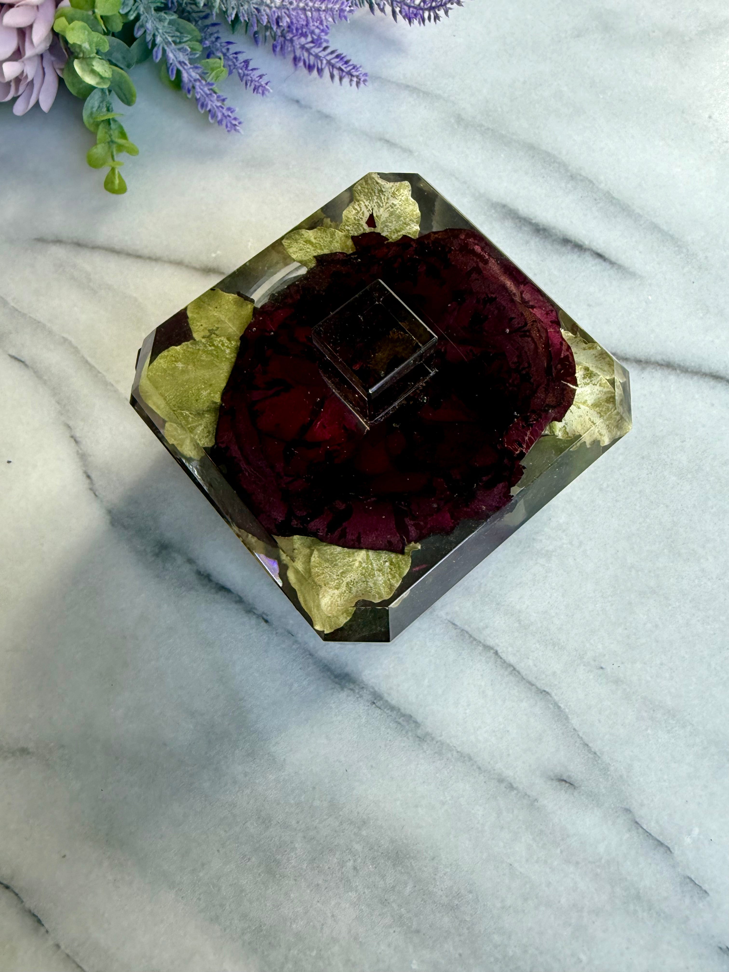 Resin Jewellery Pot
