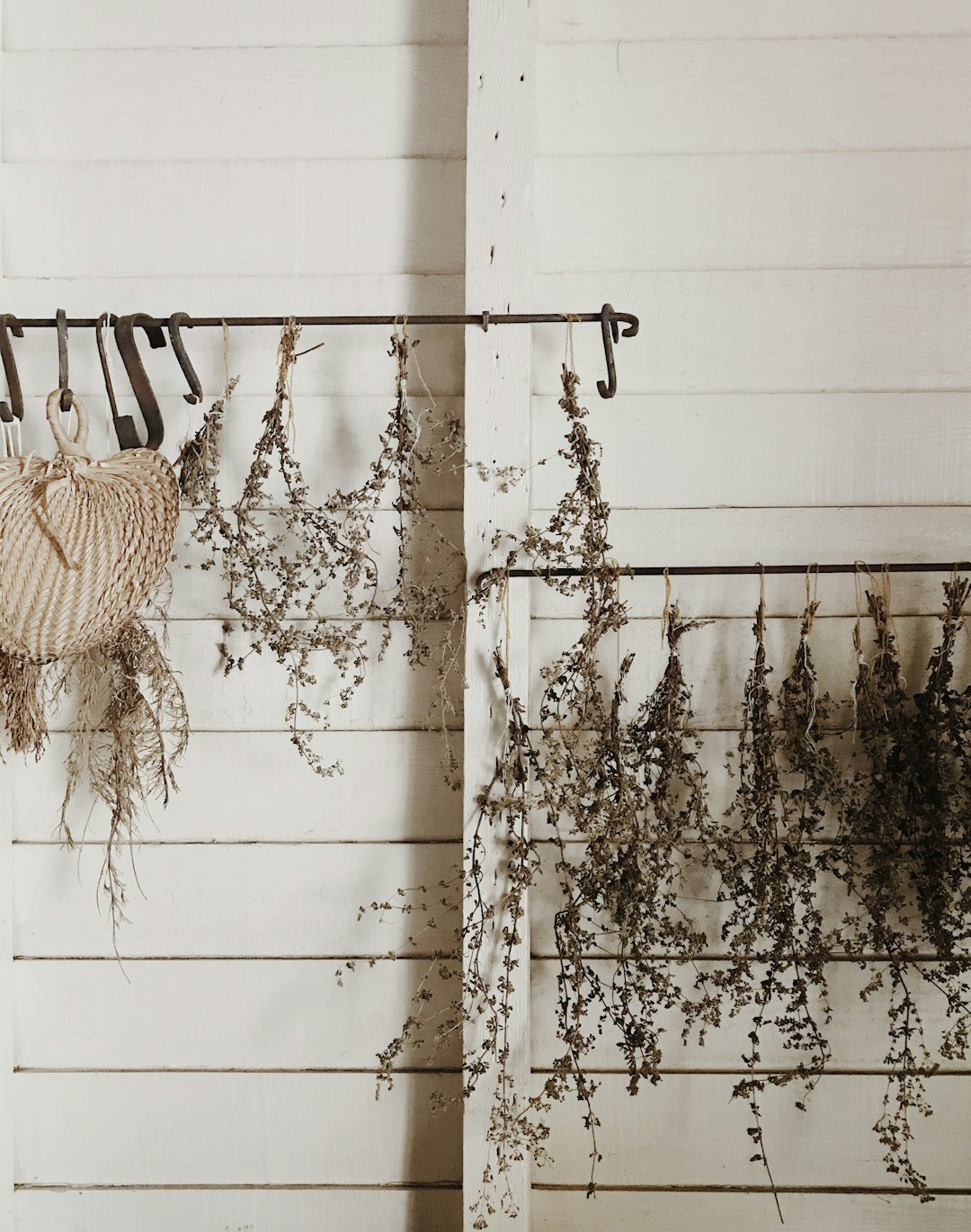 Your Ultimate Guide to Preserving Memories: Drying Funeral Flowers at Home - Artisan Palace