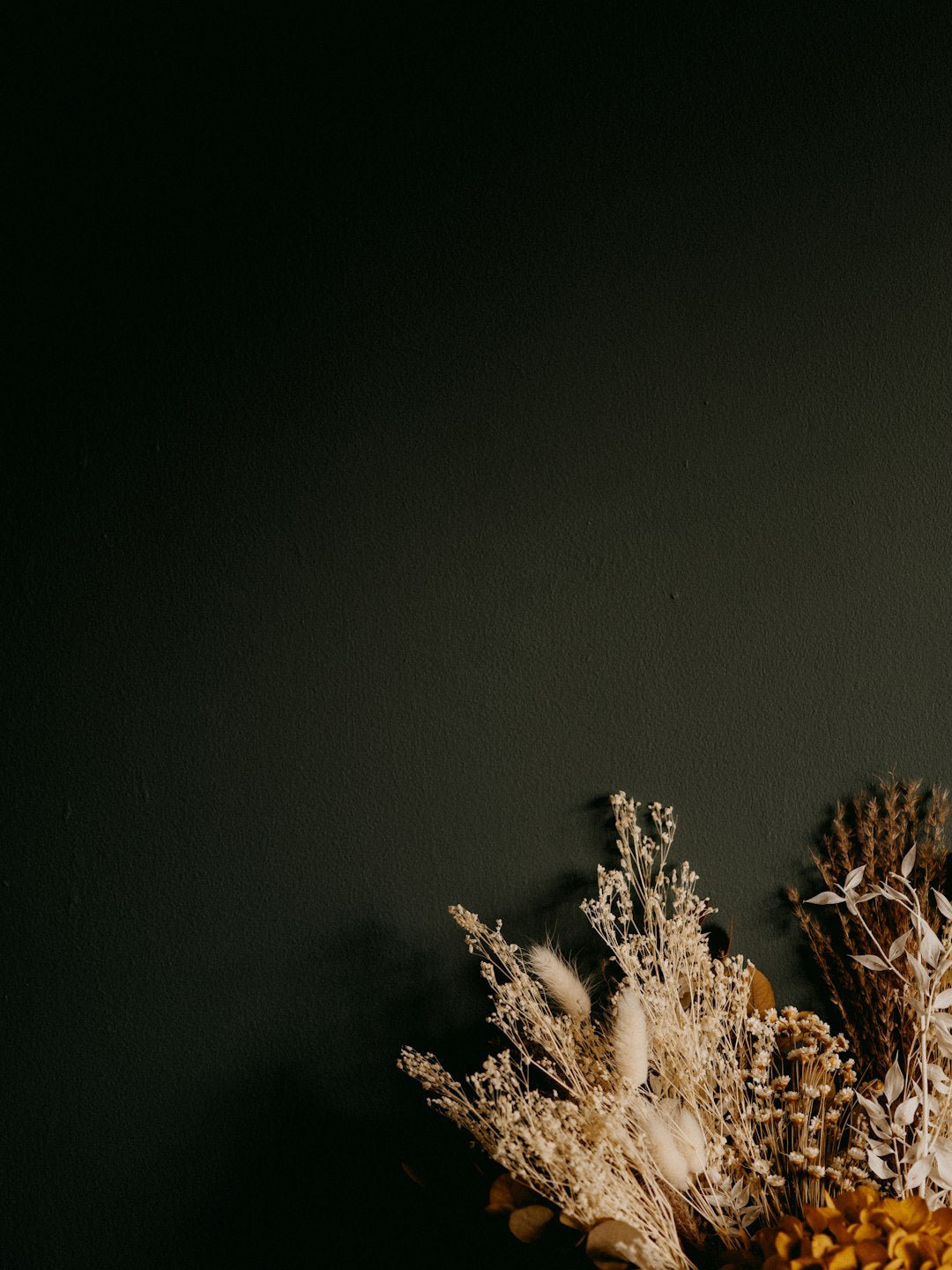 Unique Ways to Display Preserved Funeral Flowers - Artisan Palace