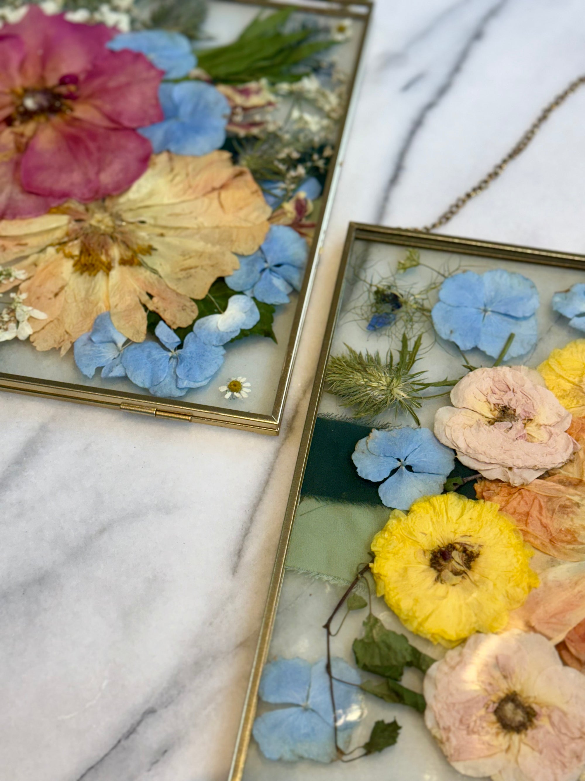 Pressed Flower Preservation Hanging Metal Wooden Frame