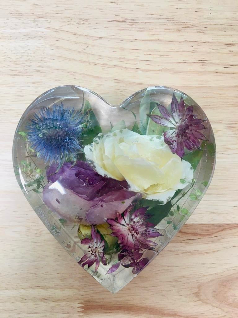 Heart Wedding Bouquet Preservation Flowers Funeral Memorial Flowers Display Gift Present