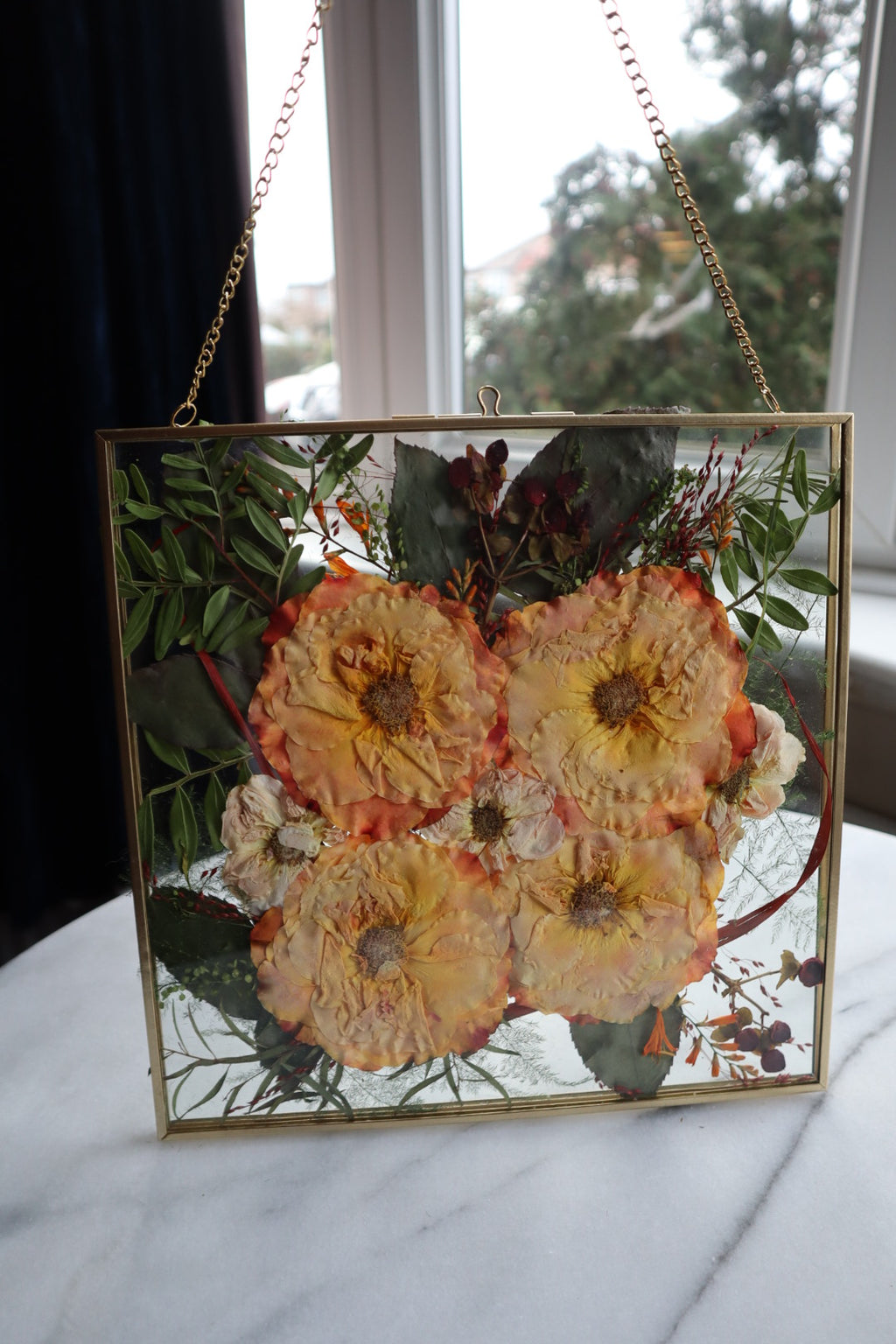 Pressed Flower Preservation Hanging Metal Wooden Frame