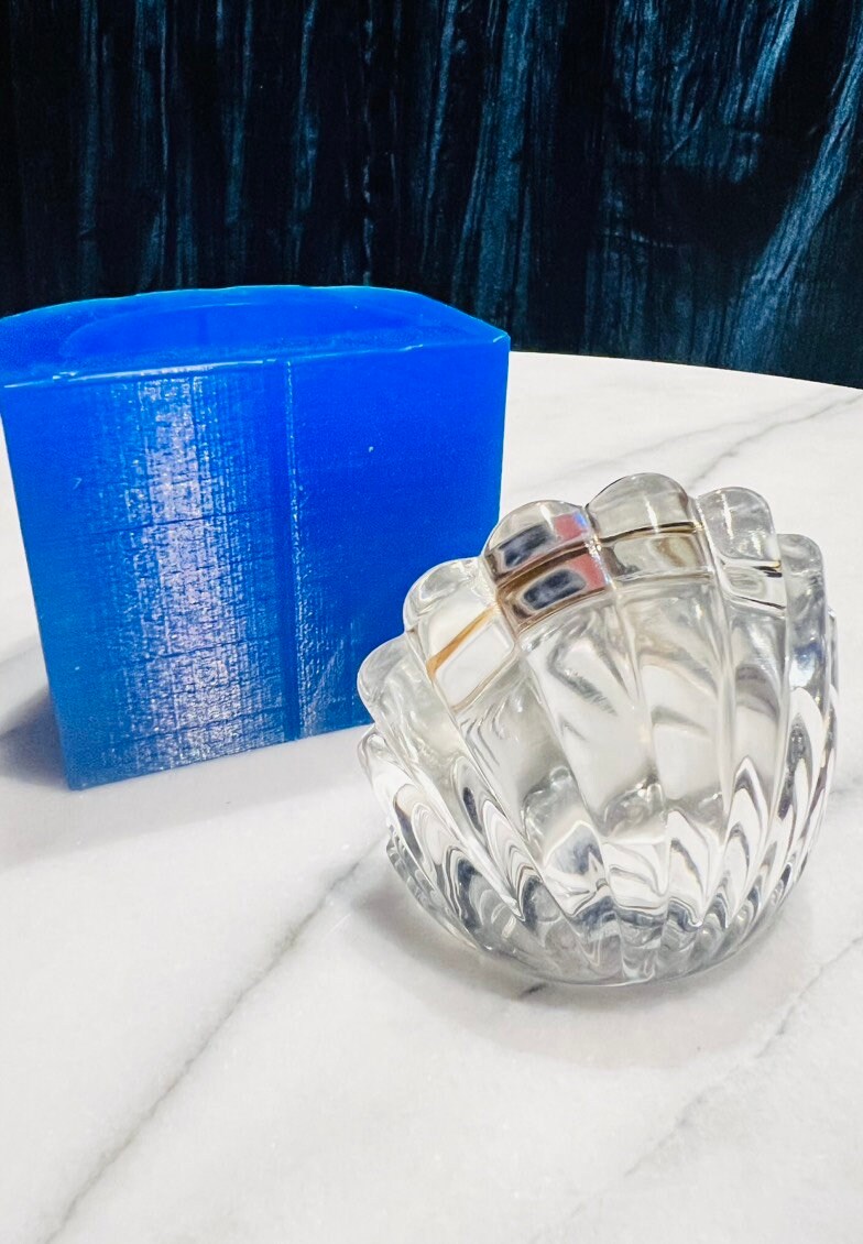 Small Cute Desk Clock Shell Resin  Jesmonite Platinum Silicone Fondant Mold Mould
