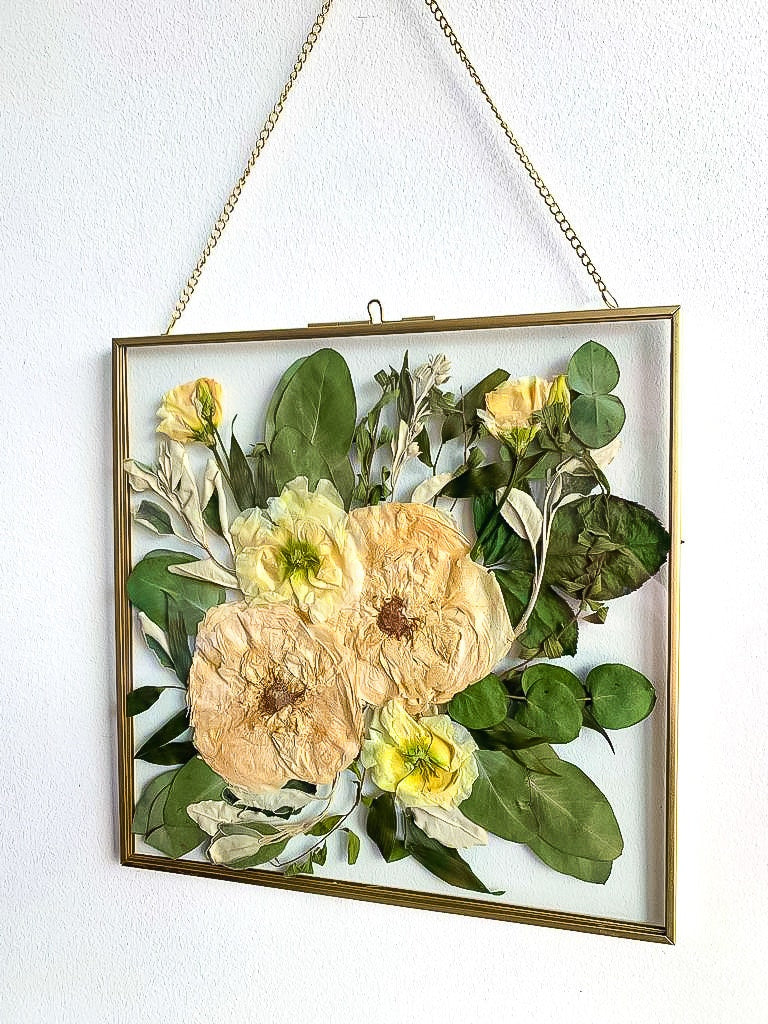 Pressed Flower Preservation Hanging Metal Wooden Frame